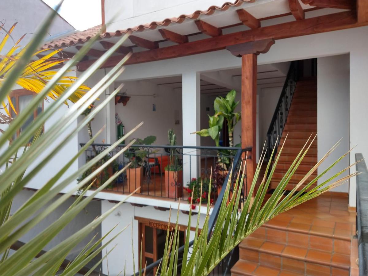 Hospederia Santa Ana Hotel บียาเดเลย์บา ภายนอก รูปภาพ